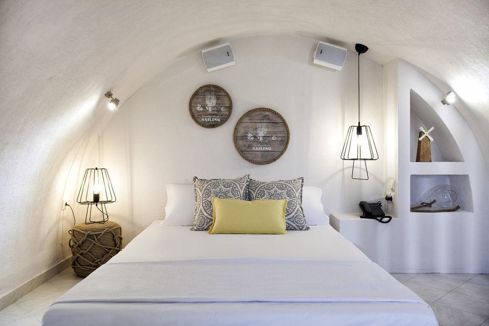 Privee Santorini Hotel Perissa  Bagian luar foto