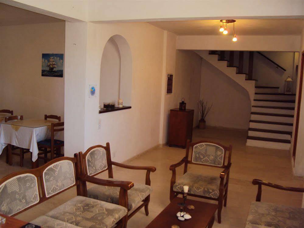 Privee Santorini Hotel Perissa  Bagian luar foto