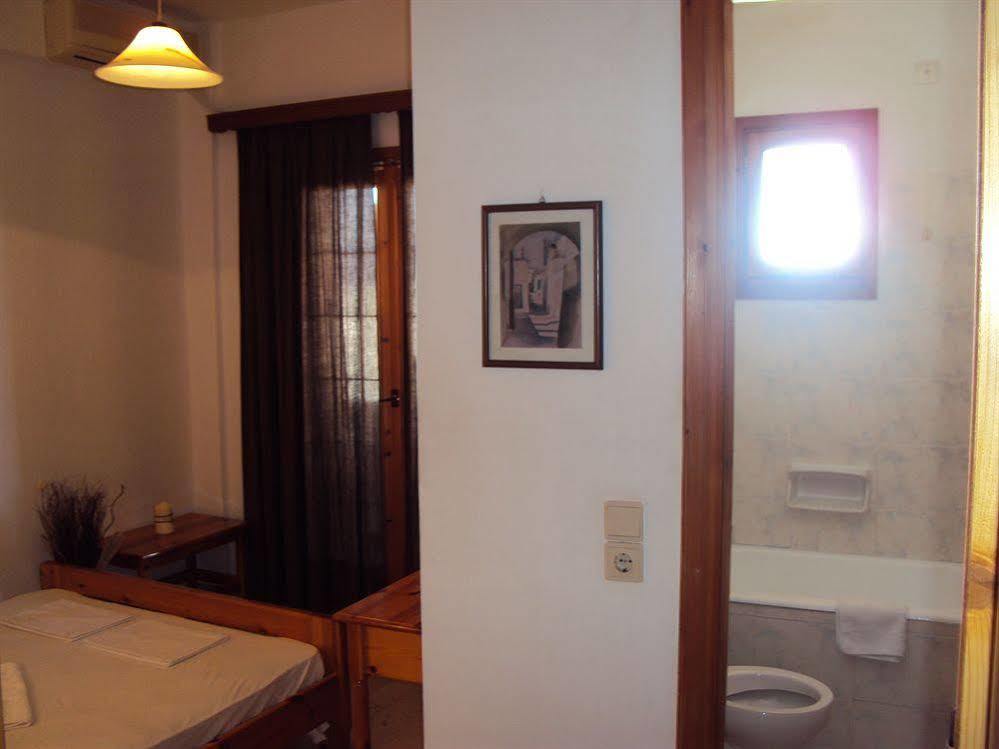 Privee Santorini Hotel Perissa  Bagian luar foto